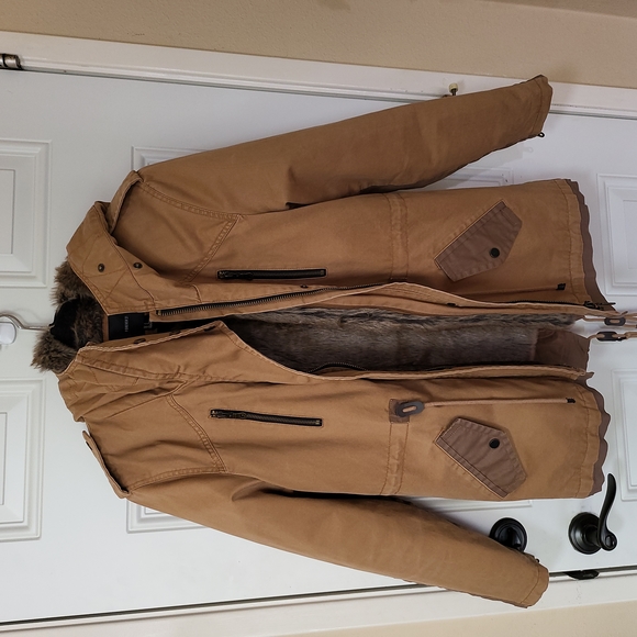 Rare Forever 21 jacket with zip out Fur lining Trench Coat Large - Picture 2 of 12